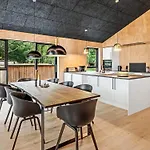 5 Star In Holiday home